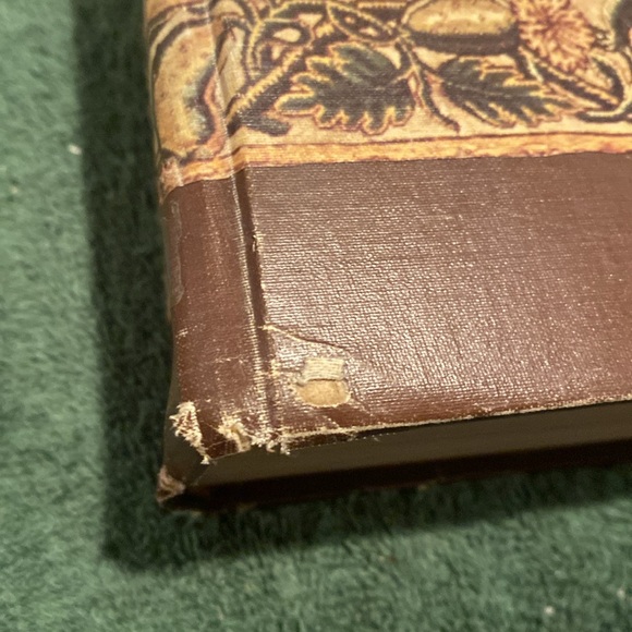 “The Riverside Shakespeare,” oversized Hardcover - Picture 3 of 7